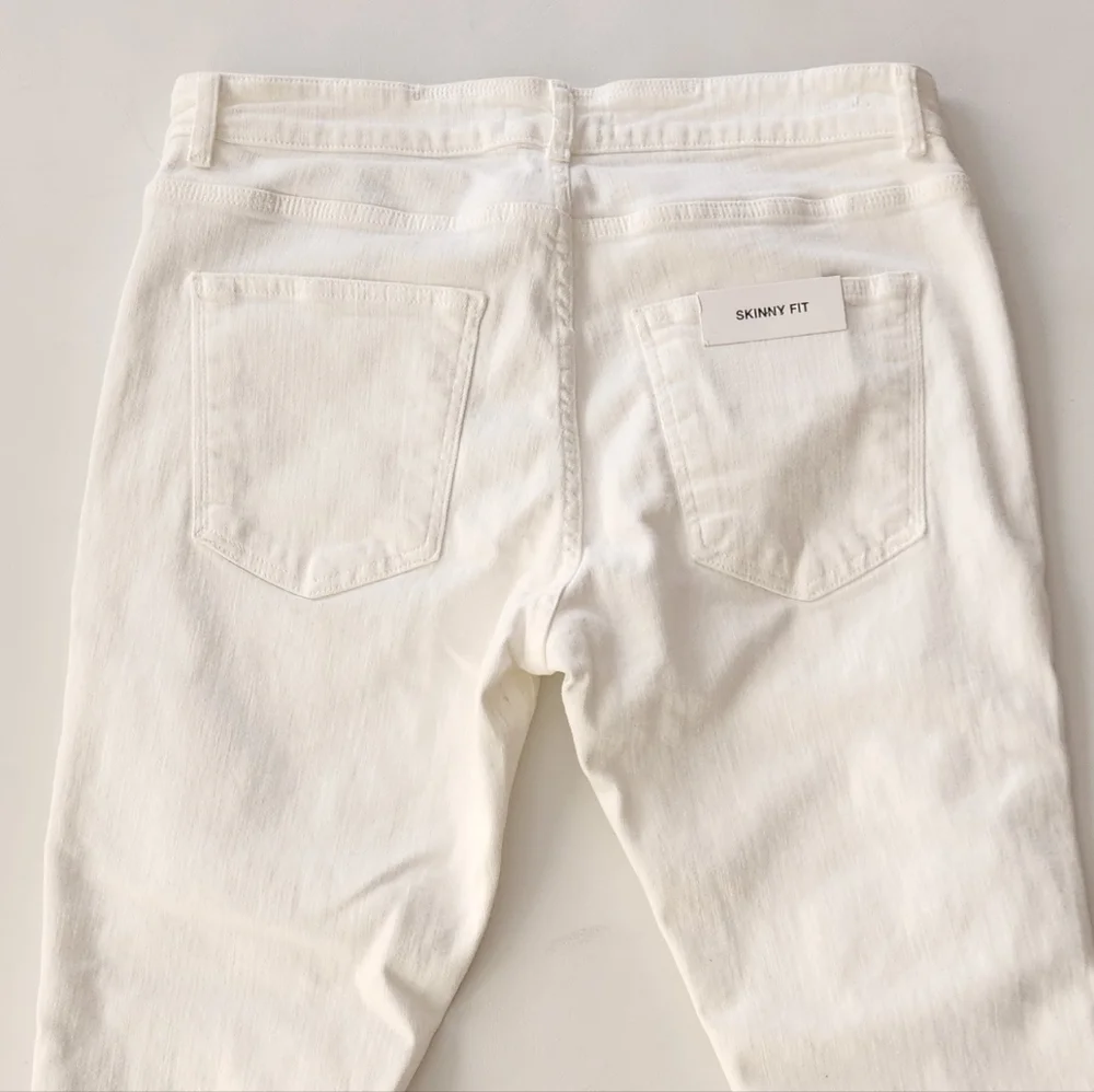 NWOT- Zara Men's White Distress Skinny Jeans - Picture 10 of 11